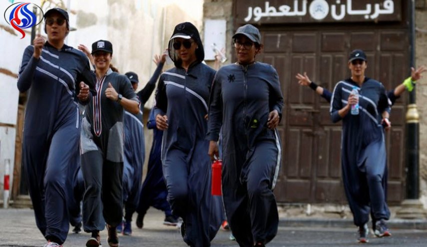 بن سلمان: ارتداء العباءة ليس ملزما لنساء السعودية!
