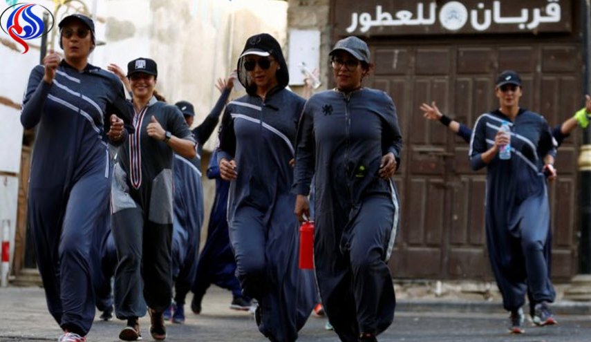 صحيفة تكشف سر دعوة بن سلمان لحرية المرأة السعودية في اللباس!