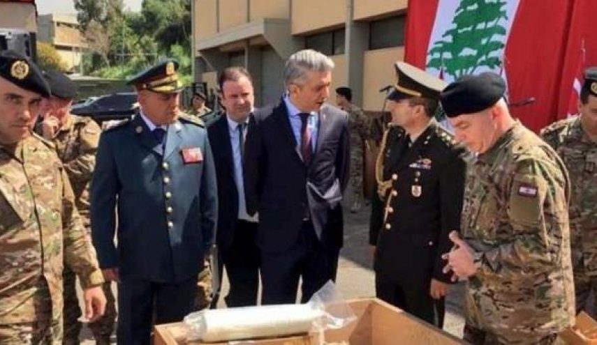 تركيا تسلم الجيش اللبناني قطع غيار للعربات العسكرية
