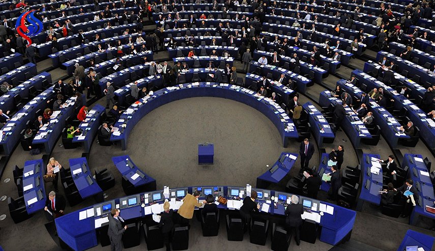 الاتحاد الاوروبي يوجه انذارا للشركات بعد فضيحة فيسبوك