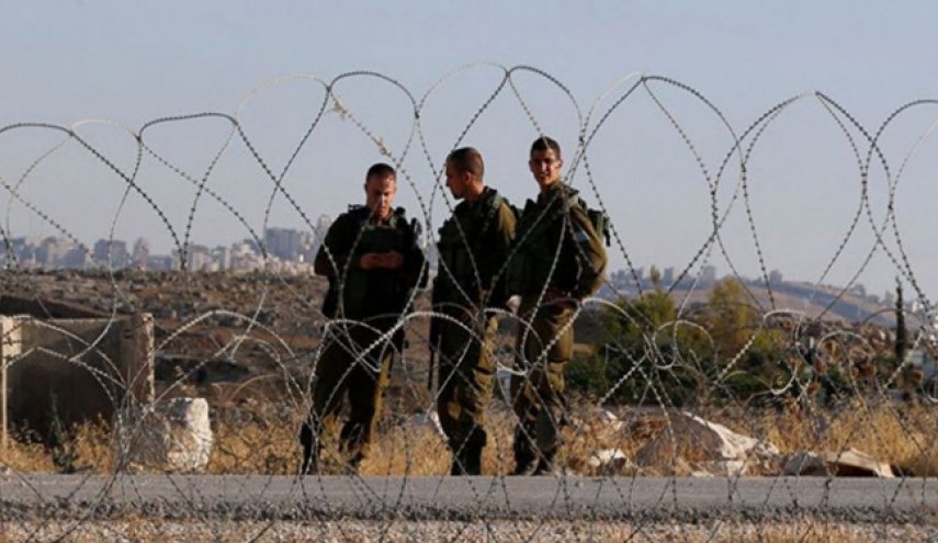 الاحتلال ينشر الأسلاك الشائكة على طول حدود غزة