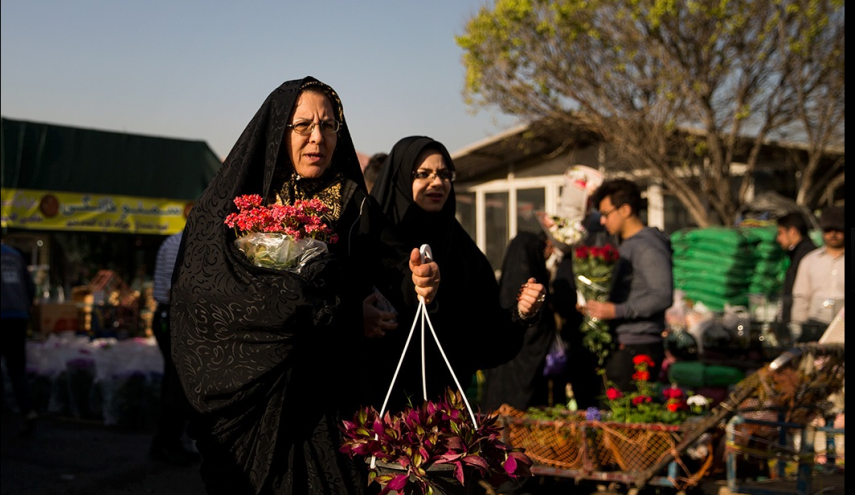 سوق الورود في طهران 