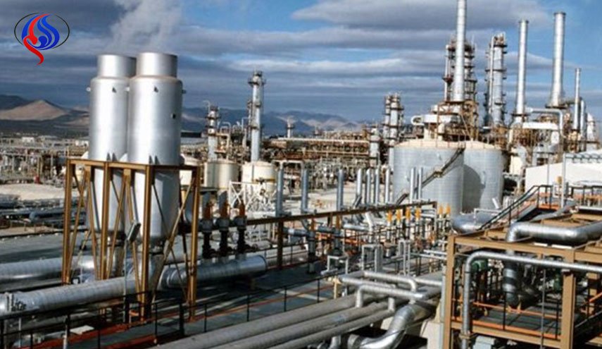 ايران تبدأ العد العكسي للتفوق على السعودية في سوق البتروكيمياويات