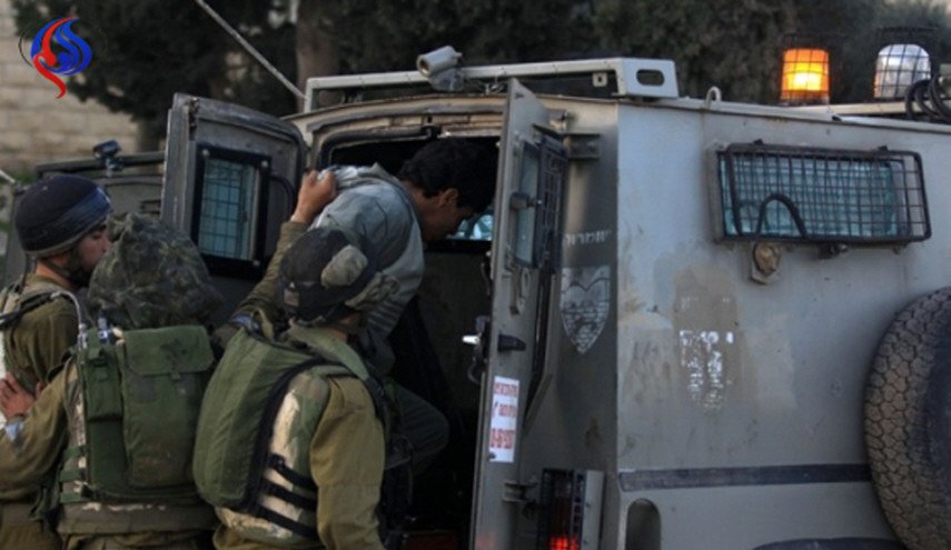 قوات الاحتلال تعتقل 8 فلسطينيين من الضفة والقدس