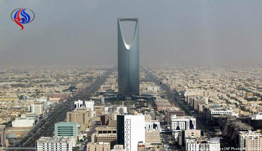 دوي ثلاثة انفجارات في سماء الرياض