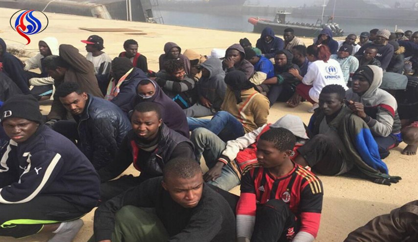 إنقاذ 137 مهاجرا لا شرعيا غربي ليبيا