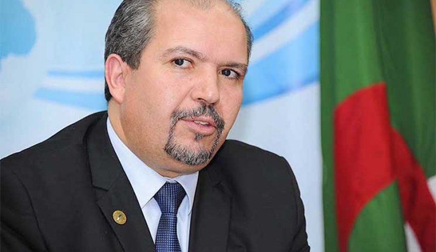 وزير جزائري: استخبارات أجنبية تستهدف مرجعيّتنا الدينية!
