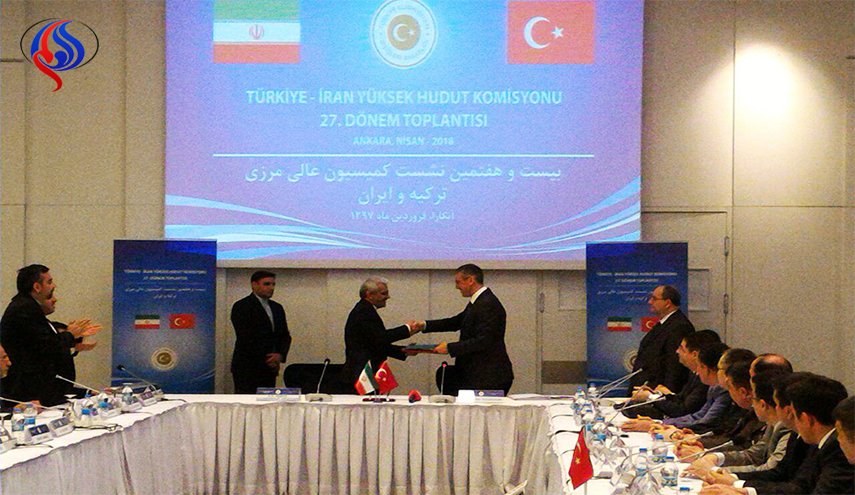 إيران وتركيا توقعان وثيقة نهائية بشأن الحدود المشتركة