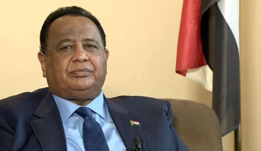 الرئيس السوداني يعفي وزير الخارجية من منصبه 