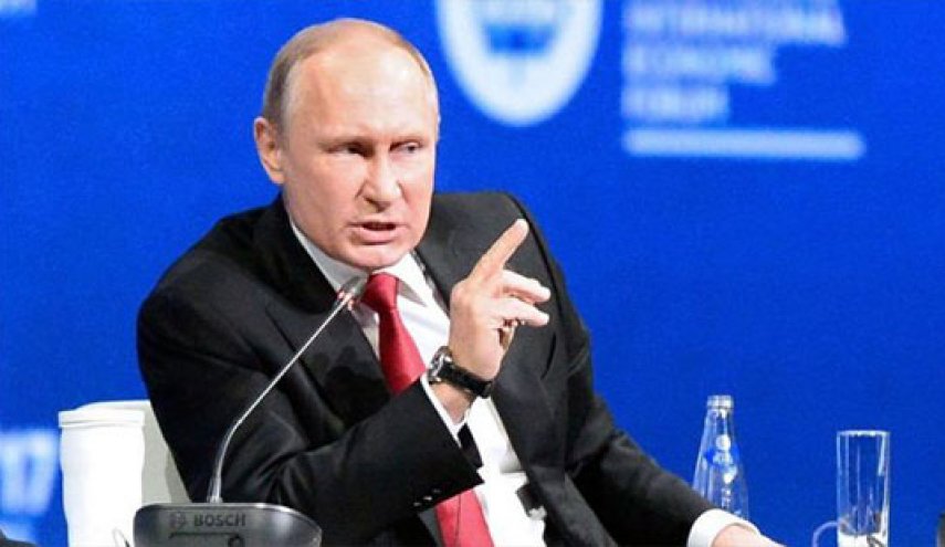 پوتین: برخی کشورها در راستای منافع تروریست‌ها کار می‌کنند