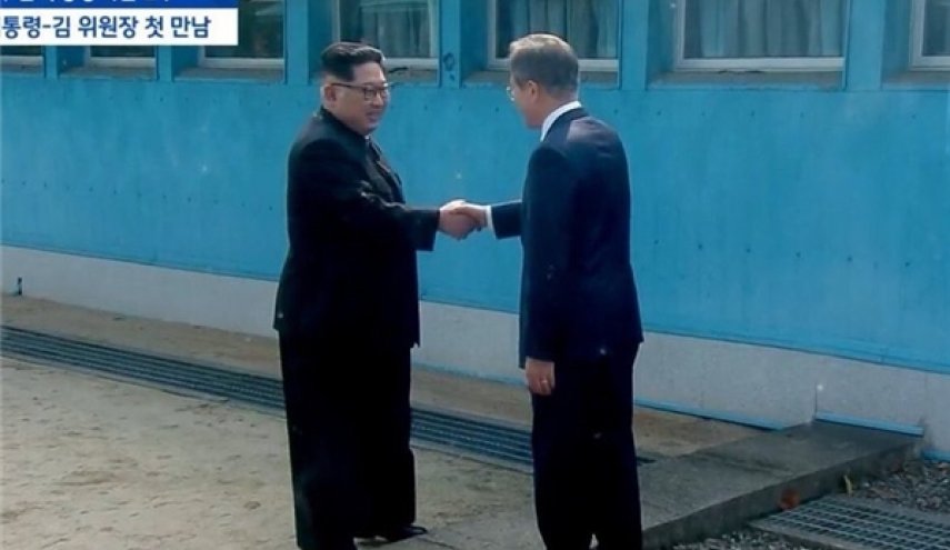 ورود اولین رهبر کره شمالی به خاک کره جنوبی+تصاویر 