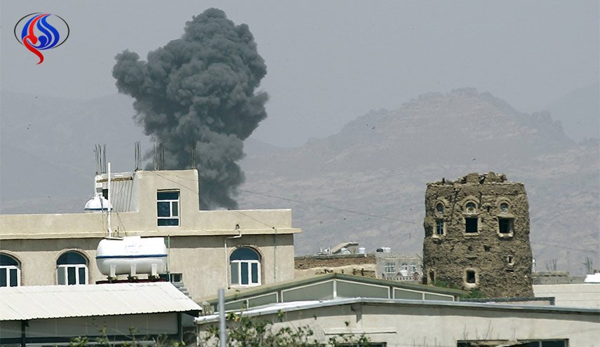 الطيران السعودي يشن غارات عنيفة على صنعاء