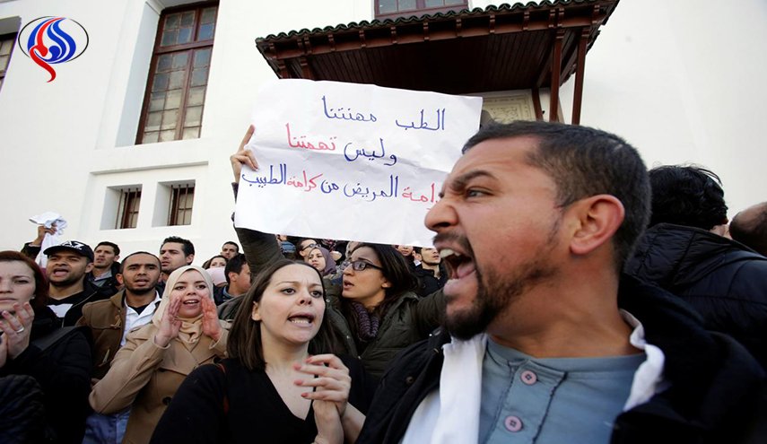 الجزائر تقلل عدد النقابات إلى 17 نقابة وتثير غضب منتسبيها