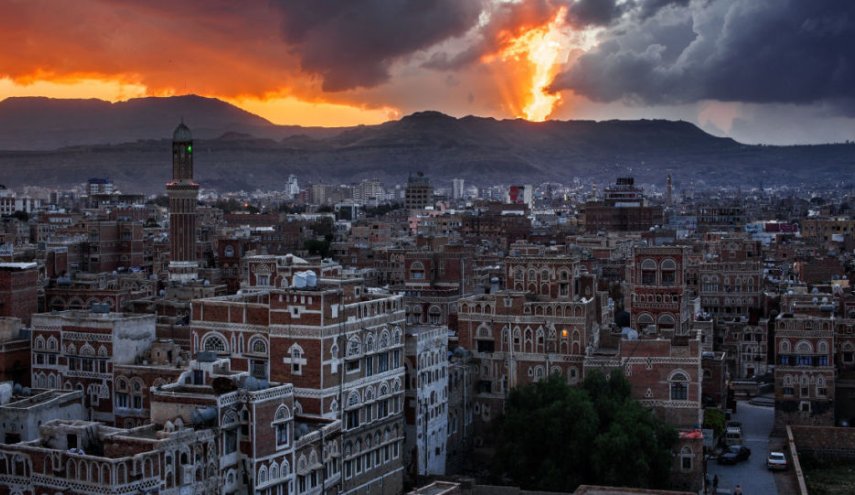 برگزاری اولین نشست کمیته سعودی و دولت مستعفی یمن در جزیره اشغال شده« سُقُطری»