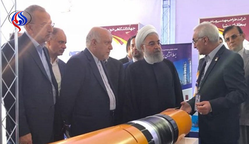 روحانی از نمایشگاه بین‌المللی نفت، گاز و پتروشیمی دیدار کرد