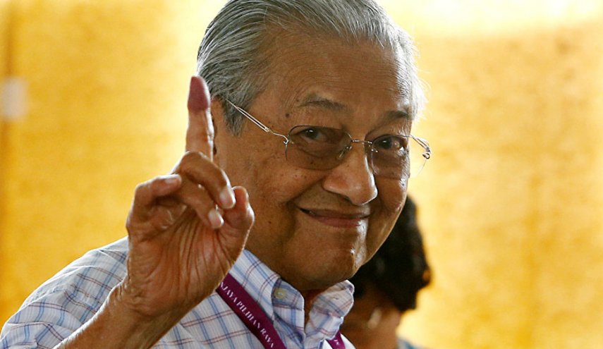 ماهاتیر محمد بار دیگر نخست وزیر مالزی می شود

