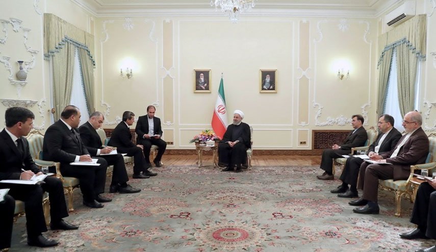 روحاني: ايران مصممة على تنمية علاقاتها مع دول الجوار