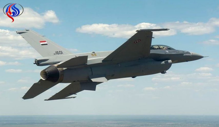طائرات عراقية تدمر مقارا لداعش في سوريا