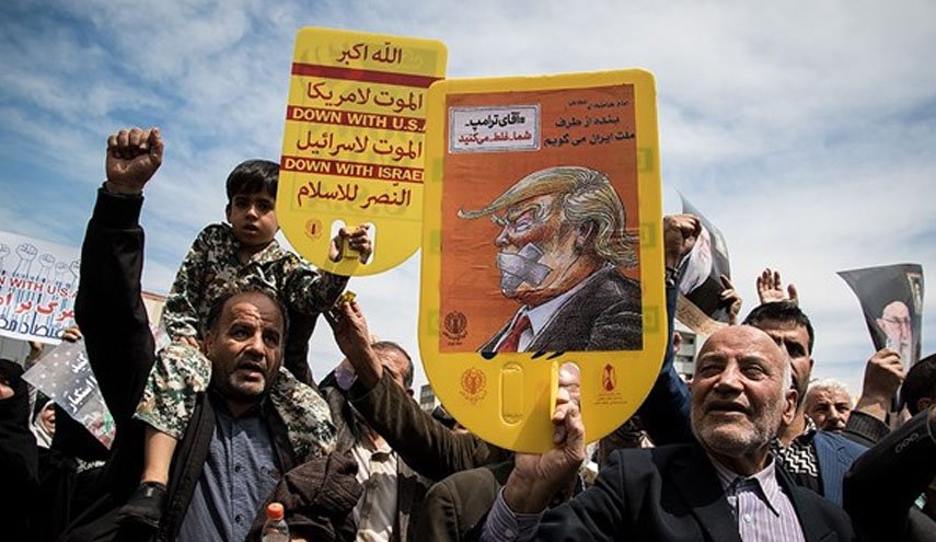 تظاهرات في طهران تنديدا بجرائم الكيان الصهيوني ونقل السفارة الاميركية الى القدس