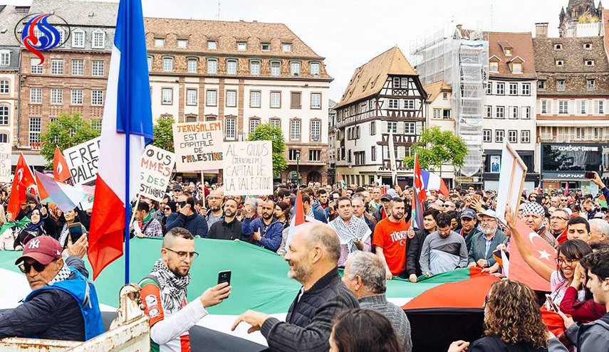 تظاهرة في فرنسا دعماً للشعب الفلسطيني         