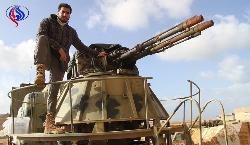 مقتل وإصابة عسكريين في تفجير انتحاري استهدف الجيش الليبي