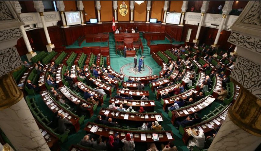 البرلمان التونسي يستمع لتقرير رئیس ھیئة الإنتخابات 