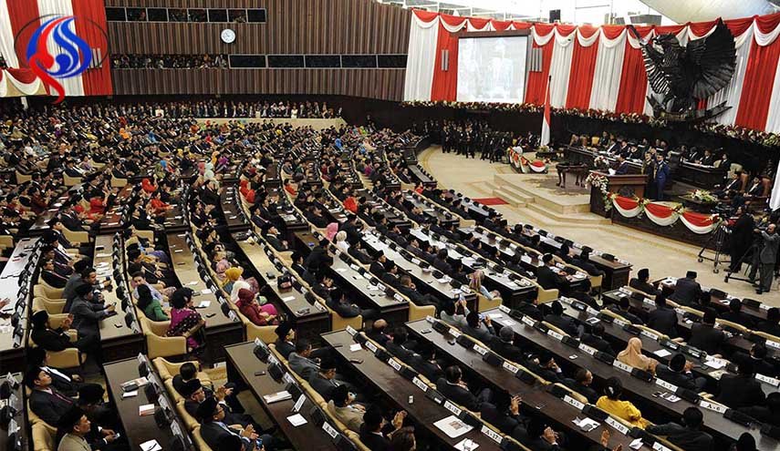 برلمان إندونيسيا يوافق على قوانين أكثر صرامة لمكافحة الإرهاب