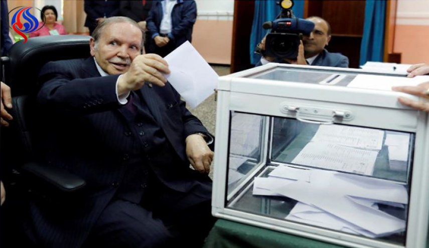 المعارضة الجزائرية تطالب الرئيس بعدم الترشح لولاية رئاسية جديدة