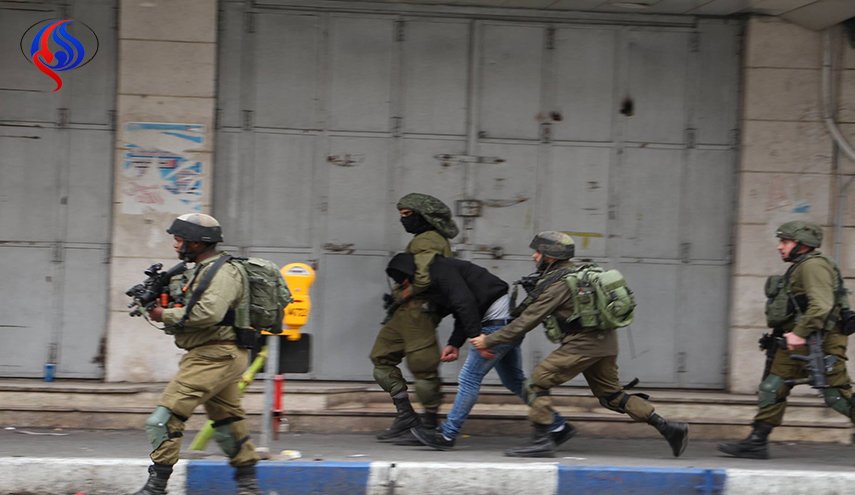 الاحتلال يشن حملة اعتقالات بالخليل