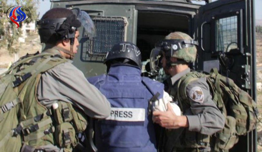  127 انتهاكا اسرائيليا بحق الصحفيين الفلسطينيين خلال أيار