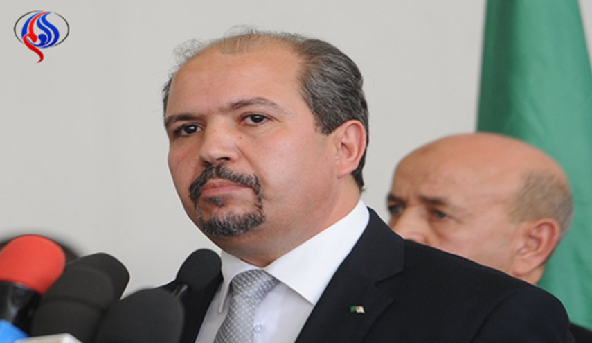 وزير جزائري: نواجه مدا تنصيريا
