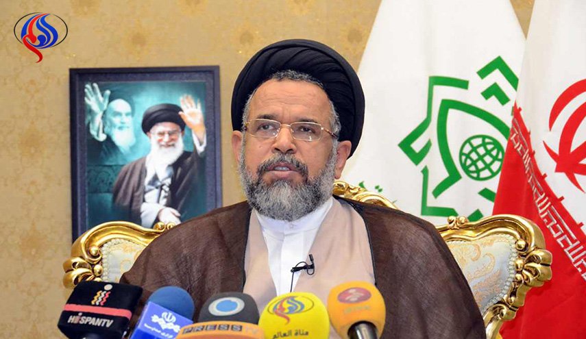وزير الامن الايراني يتفقد المنشآت النووية
