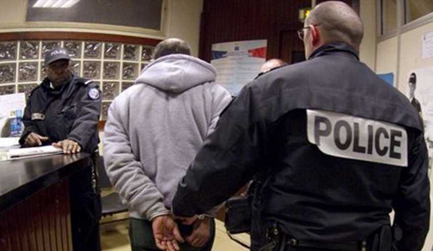 الأمن الفرنسي يوقف 10 أشخاص خططوا لمهاجمة المسلمين