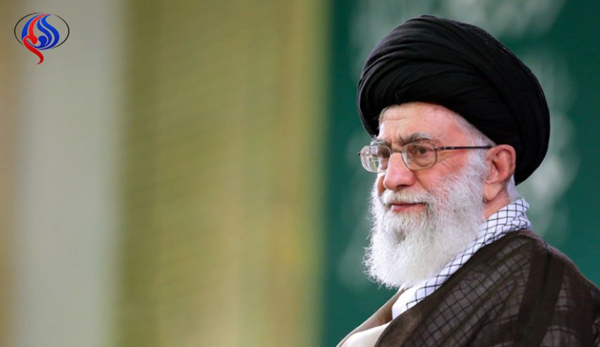 قائد الثورة الاسلامية يعارض اقامة مراسم الشكر لسلامته