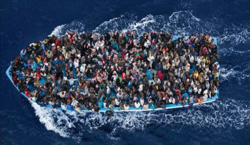 ۳ کشته و ۱۰۰ مفقود در نتیجه غرق شدن قایق مهاجران در لیبی
