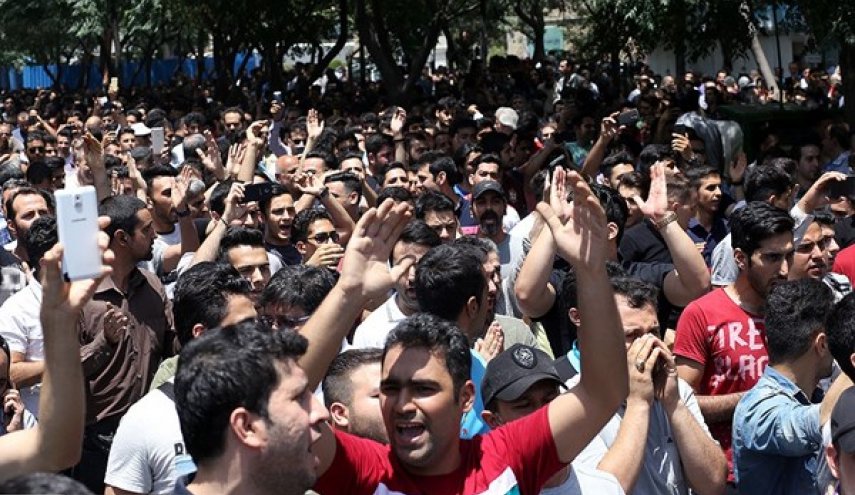 شرطة طهران تنفي سقوط اي قتيل في احداث البازار الاخيرة