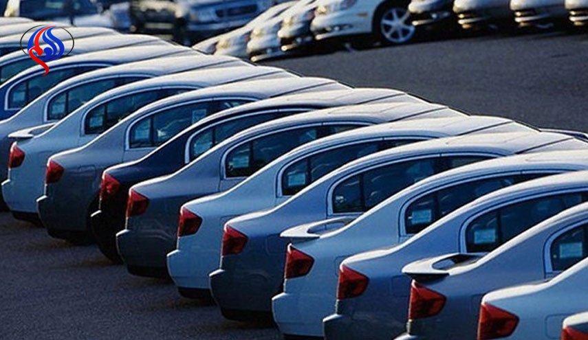 وزارت صنعت اسامی شرکت های وارد کننده خودرو را به بانک مرکزی اعلام کرد