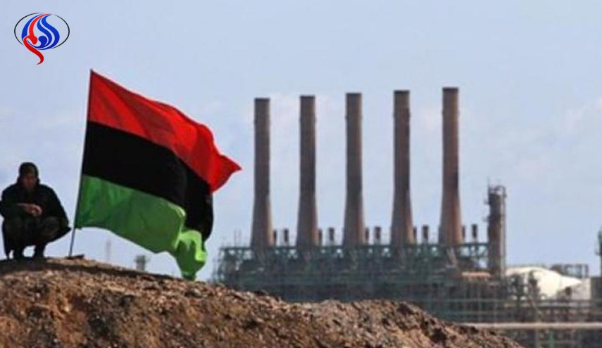  الاضطرابات السياسية في ليبيا تهدد إنتاج النفط