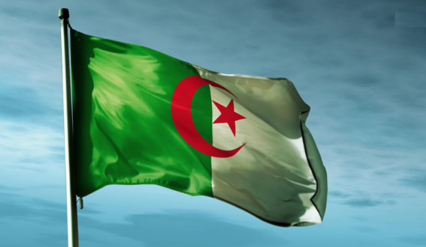 الجزائر تحتفل بعيد إستقلالها الـ 56 