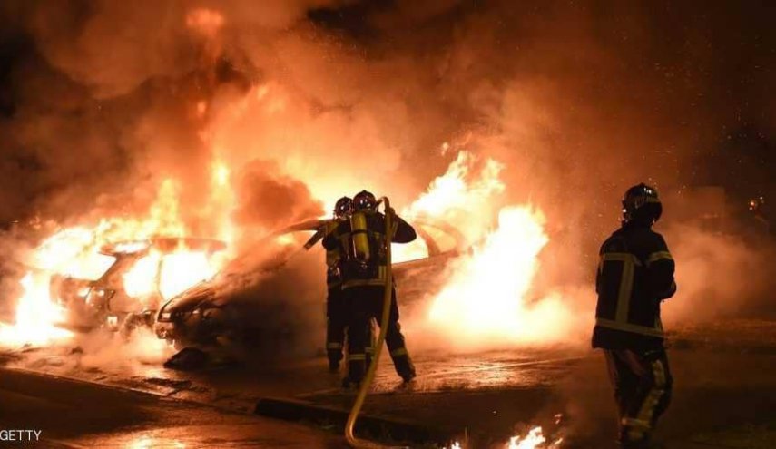 إحراق مئات السيارات في ليلة تتويج فرنسا
