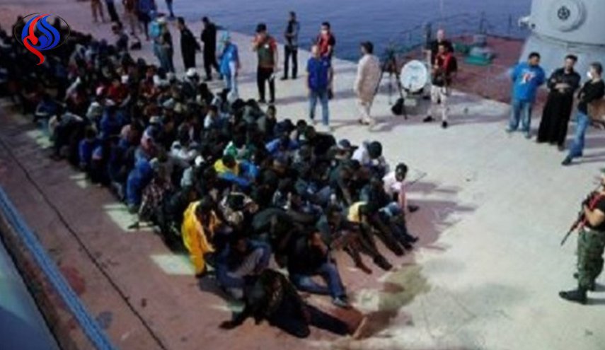 قوات البحرية الموريتانية توقف 125 مهاجرًا غير شرعي