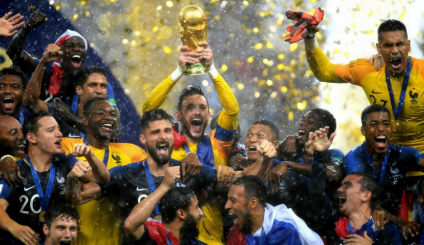 كأس العالم يترك بصمته على مترو باريس
