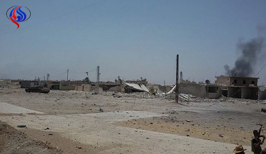 سقوط یک هواپیما در شمال شرق سوریه + فیلم
