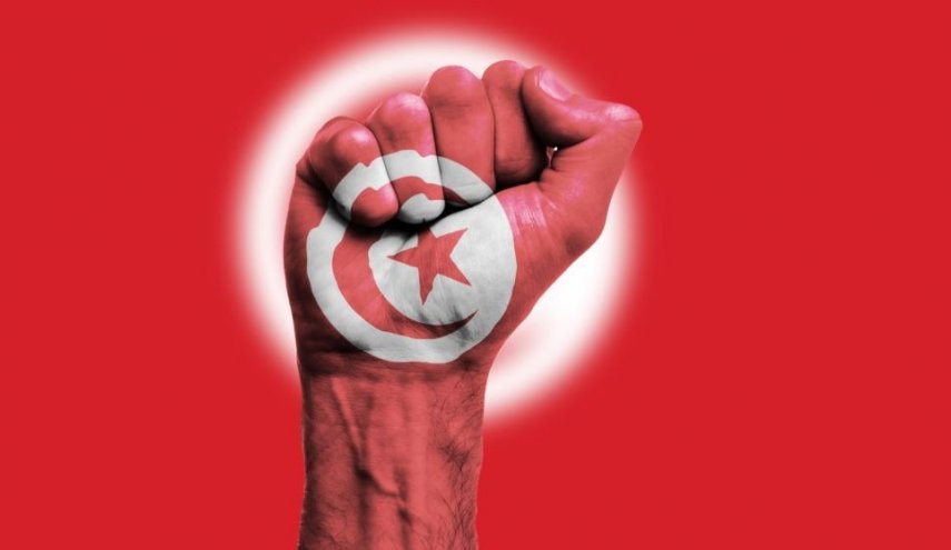 خشم مردم تونس از دخالت های علنی سعودی