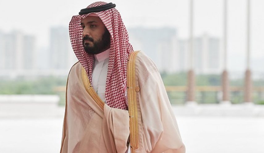 لماذا استأنفت السعودية نقل شحنات النفط عبر باب المندب؟