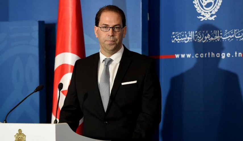 رئيس الوزراء التونسي يرفض دعوة رئيس البلاد للتنحي
