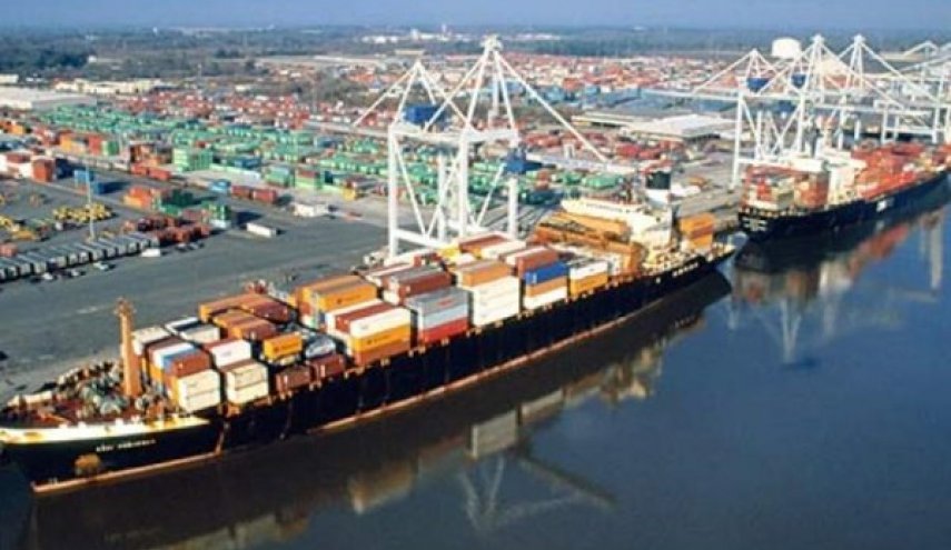نمو عمليات تفريغ وشحن السلع في ميناء جابهار بنسبة 77 بالمئة