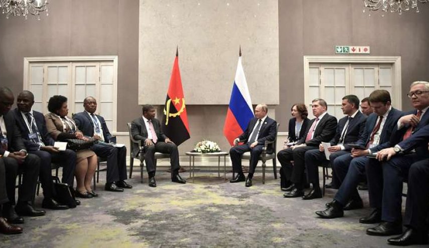 بوتين يلتقي رؤساء دول عدة على هامش قمة 