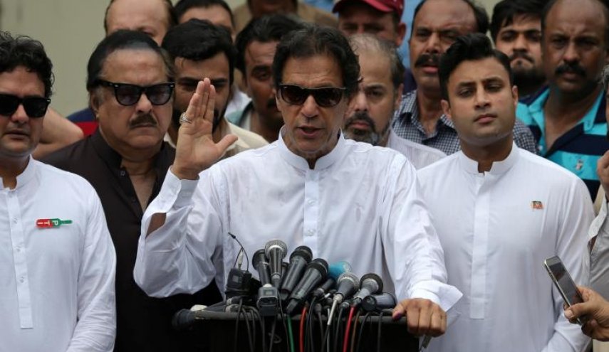 فوز عمران خان يقوض النفوذ السعودي في باكستان 
