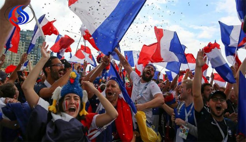 تبعات الفوز بكأس العالم، تلاحق الفرنسيين